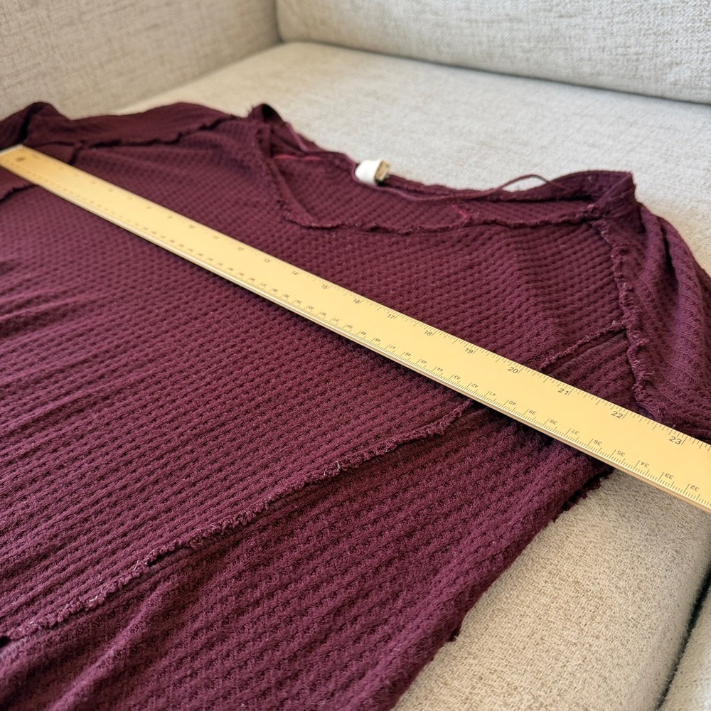 โฅ๏ธ FP Maroon Red Laguna Thermal Waffle Knit Long-Sleeve Tunic Top w/ Thumbholes - Picture 13 of 16